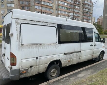 Белый Мерседес Sprinter, объемом двигателя 2.7 л и пробегом 550 тыс. км за 5800 $, фото 5 на Automoto.ua