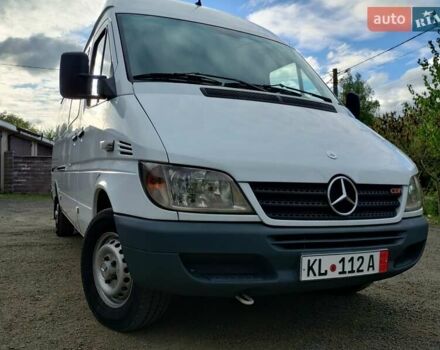 Белый Мерседес Sprinter, объемом двигателя 2.7 л и пробегом 357 тыс. км за 14850 $, фото 14 на Automoto.ua