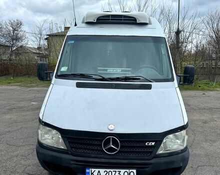 Белый Мерседес Sprinter, объемом двигателя 2.2 л и пробегом 421 тыс. км за 8900 $, фото 1 на Automoto.ua