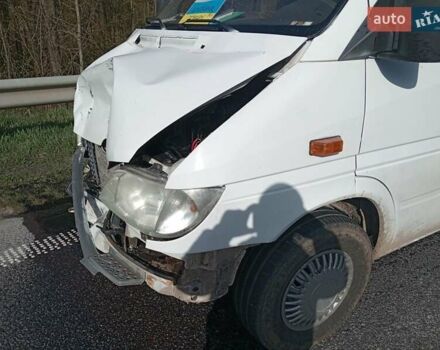 Білий Мерседес Sprinter, об'ємом двигуна 2.1 л та пробігом 430 тис. км за 5000 $, фото 6 на Automoto.ua