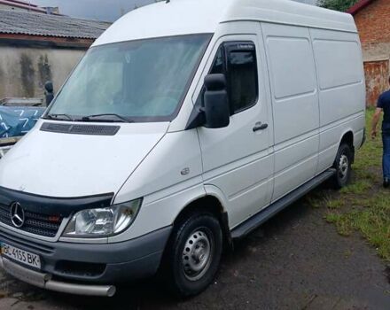 Белый Мерседес Sprinter, объемом двигателя 2.2 л и пробегом 660 тыс. км за 8650 $, фото 4 на Automoto.ua