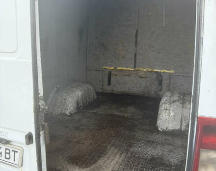 Мерседес Sprinter 2004 в Изяслве на Automoto.ua Белый Мерседес Sprinter, объемом двигателя 2.15 л и пробегом 450 тыс. км за 8500 $, фото 3 на Automoto.ua