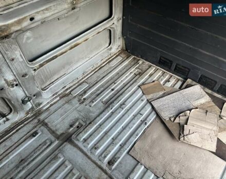 Белый Мерседес Sprinter, объемом двигателя 2.7 л и пробегом 650 тыс. км за 6000 $, фото 29 на Automoto.ua