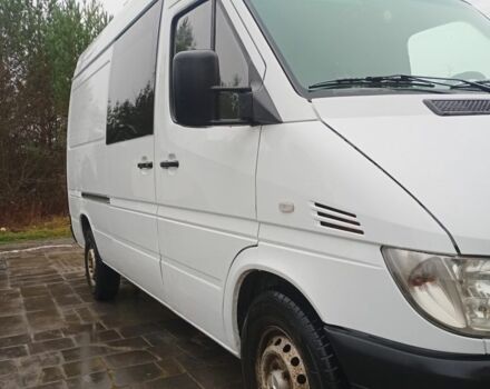 Белый Мерседес Sprinter, объемом двигателя 2.1 л и пробегом 393 тыс. км за 7800 $, фото 3 на Automoto.ua
