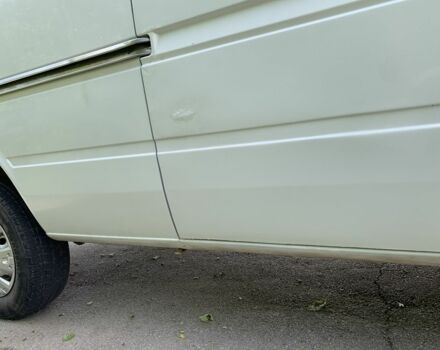 Белый Мерседес Sprinter, объемом двигателя 2.2 л и пробегом 500 тыс. км за 9200 $, фото 4 на Automoto.ua
