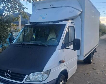Белый Мерседес Sprinter, объемом двигателя 2.15 л и пробегом 244 тыс. км за 9900 $, фото 6 на Automoto.ua