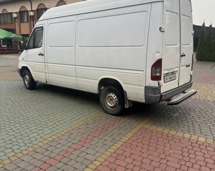 Белый Мерседес Sprinter, объемом двигателя 2.7 л и пробегом 400 тыс. км за 4999 $, фото 2 на Automoto.ua