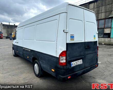 Белый Мерседес Sprinter, объемом двигателя 2.2 л и пробегом 421 тыс. км за 8900 $, фото 6 на Automoto.ua