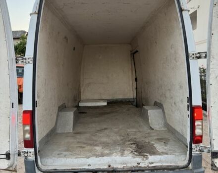 Белый Мерседес Sprinter, объемом двигателя 2.2 л и пробегом 325 тыс. км за 3800 $, фото 9 на Automoto.ua