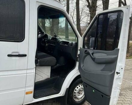 Белый Мерседес Sprinter, объемом двигателя 2.15 л и пробегом 301 тыс. км за 9500 $, фото 7 на Automoto.ua