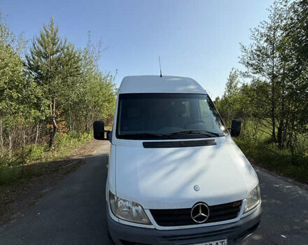 Белый Мерседес Sprinter, объемом двигателя 2.15 л и пробегом 573 тыс. км за 12500 $, фото 30 на Automoto.ua