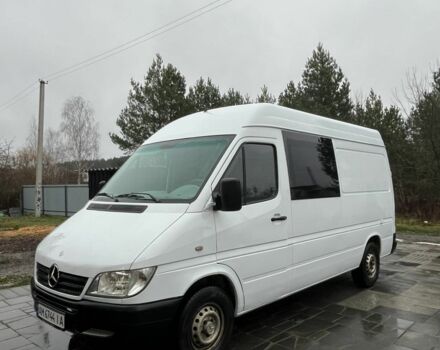 Белый Мерседес Sprinter, объемом двигателя 2.1 л и пробегом 393 тыс. км за 7800 $, фото 2 на Automoto.ua