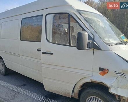 Білий Мерседес Sprinter, об'ємом двигуна 2.1 л та пробігом 430 тис. км за 5000 $, фото 1 на Automoto.ua