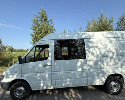 Белый Мерседес Sprinter, объемом двигателя 2.15 л и пробегом 573 тыс. км за 12500 $, фото 5 на Automoto.ua