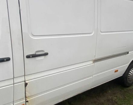 Белый Мерседес Sprinter, объемом двигателя 0 л и пробегом 320 тыс. км за 7700 $, фото 4 на Automoto.ua