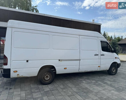 Белый Мерседес Sprinter, объемом двигателя 2.15 л и пробегом 515 тыс. км за 7500 $, фото 5 на Automoto.ua