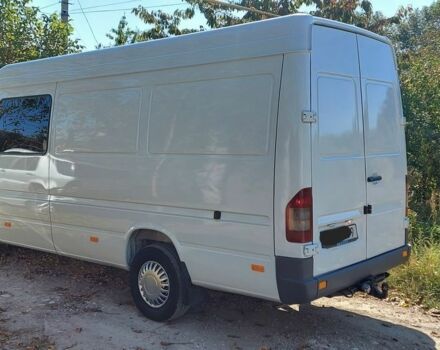 Белый Мерседес Sprinter, объемом двигателя 2.7 л и пробегом 450 тыс. км за 3400 $, фото 1 на Automoto.ua