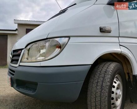 Белый Мерседес Sprinter, объемом двигателя 2.7 л и пробегом 357 тыс. км за 14850 $, фото 51 на Automoto.ua