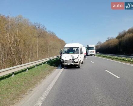 Білий Мерседес Sprinter, об'ємом двигуна 2.1 л та пробігом 430 тис. км за 5000 $, фото 10 на Automoto.ua