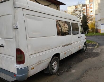 Белый Мерседес Sprinter, объемом двигателя 2.1 л и пробегом 802 тыс. км за 5800 $, фото 3 на Automoto.ua
