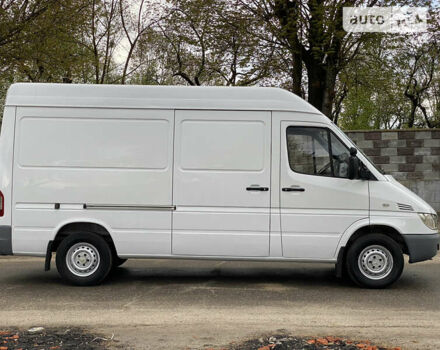 Белый Мерседес Sprinter, объемом двигателя 2.2 л и пробегом 430 тыс. км за 9400 $, фото 5 на Automoto.ua