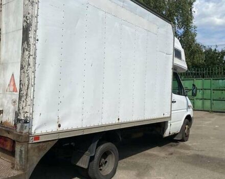 Белый Мерседес Sprinter, объемом двигателя 2.7 л и пробегом 400 тыс. км за 9500 $, фото 5 на Automoto.ua