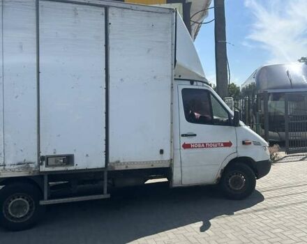 Белый Мерседес Sprinter, объемом двигателя 2.15 л и пробегом 200 тыс. км за 6500 $, фото 5 на Automoto.ua