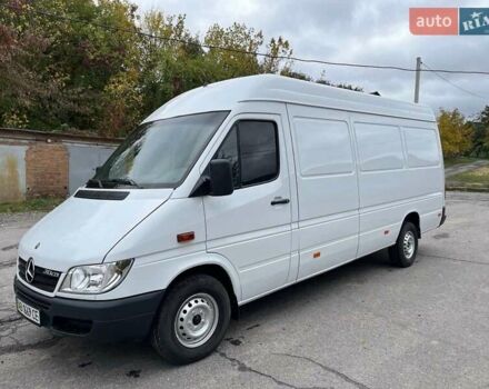 Белый Мерседес Sprinter, объемом двигателя 2.15 л и пробегом 487 тыс. км за 12700 $, фото 2 на Automoto.ua