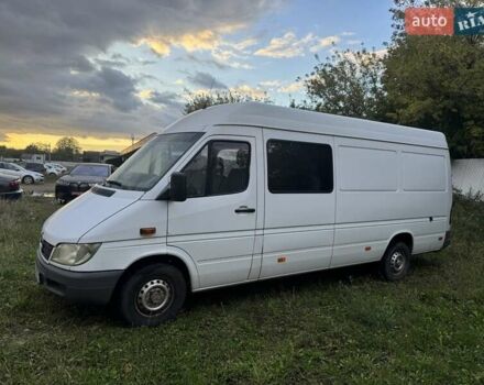 Белый Мерседес Sprinter, объемом двигателя 2.2 л и пробегом 388 тыс. км за 9700 $, фото 2 на Automoto.ua