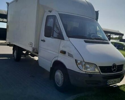 Белый Мерседес Sprinter, объемом двигателя 2.7 л и пробегом 530 тыс. км за 12850 $, фото 2 на Automoto.ua