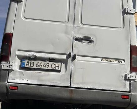 Белый Мерседес Sprinter, объемом двигателя 2.2 л и пробегом 832 тыс. км за 8200 $, фото 158 на Automoto.ua