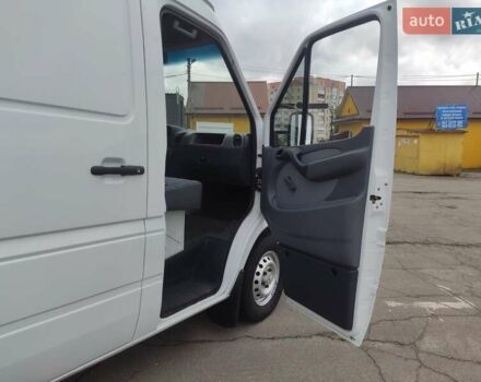 Белый Мерседес Sprinter, объемом двигателя 0 л и пробегом 298 тыс. км за 17500 $, фото 19 на Automoto.ua