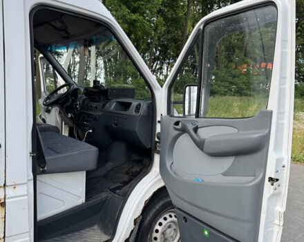 Белый Мерседес Sprinter, объемом двигателя 2.15 л и пробегом 682 тыс. км за 7300 $, фото 14 на Automoto.ua