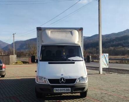 Белый Мерседес Sprinter, объемом двигателя 2.1 л и пробегом 590 тыс. км за 9800 $, фото 4 на Automoto.ua