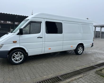 Белый Мерседес Sprinter, объемом двигателя 2.1 л и пробегом 850 тыс. км за 10500 $, фото 2 на Automoto.ua
