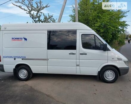 Белый Мерседес Sprinter, объемом двигателя 2.2 л и пробегом 301 тыс. км за 10600 $, фото 12 на Automoto.ua