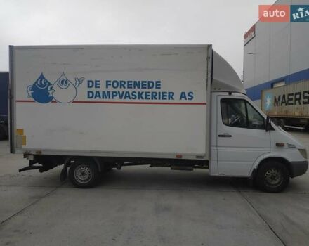 Белый Мерседес Sprinter, объемом двигателя 2.69 л и пробегом 565 тыс. км за 5000 $, фото 3 на Automoto.ua