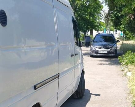 Білий Мерседес Sprinter, об'ємом двигуна 2.1 л та пробігом 740 тис. км за 8000 $, фото 1 на Automoto.ua
