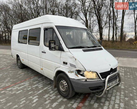 Белый Мерседес Sprinter, объемом двигателя 2.2 л и пробегом 200 тыс. км за 6750 $, фото 1 на Automoto.ua