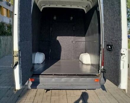 Белый Мерседес Sprinter, объемом двигателя 2.2 л и пробегом 390 тыс. км за 12000 $, фото 13 на Automoto.ua