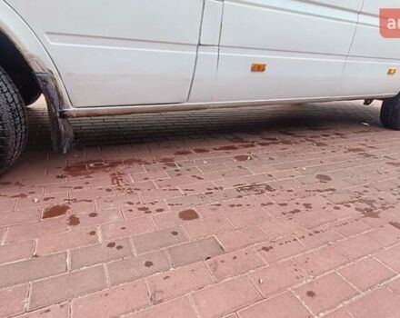 Белый Мерседес Sprinter, объемом двигателя 2.7 л и пробегом 620 тыс. км за 10000 $, фото 15 на Automoto.ua