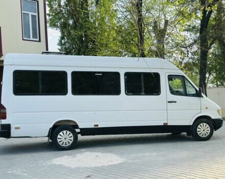 Белый Мерседес Sprinter, объемом двигателя 2.9 л и пробегом 300 тыс. км за 3200 $, фото 3 на Automoto.ua