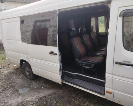 Білий Мерседес Sprinter, об'ємом двигуна 2.1 л та пробігом 700 тис. км за 7300 $, фото 1 на Automoto.ua