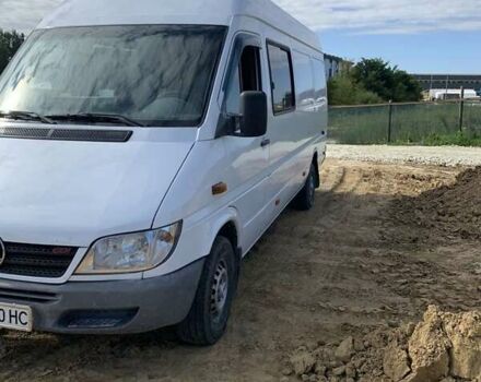 Белый Мерседес Sprinter, объемом двигателя 2.2 л и пробегом 700 тыс. км за 10500 $, фото 3 на Automoto.ua