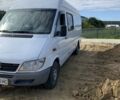 Белый Мерседес Sprinter, объемом двигателя 2.2 л и пробегом 700 тыс. км за 10500 $, фото 3 на Automoto.ua