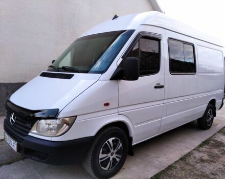 Белый Мерседес Sprinter, объемом двигателя 2.2 л и пробегом 570 тыс. км за 7700 $, фото 1 на Automoto.ua