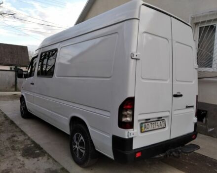 Белый Мерседес Sprinter, объемом двигателя 2.2 л и пробегом 570 тыс. км за 7700 $, фото 3 на Automoto.ua