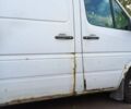 Белый Мерседес Sprinter, объемом двигателя 2.7 л и пробегом 694 тыс. км за 8700 $, фото 4 на Automoto.ua