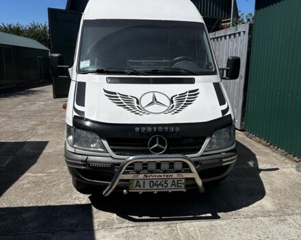 Белый Мерседес Sprinter, объемом двигателя 2.7 л и пробегом 273 тыс. км за 19500 $, фото 2 на Automoto.ua