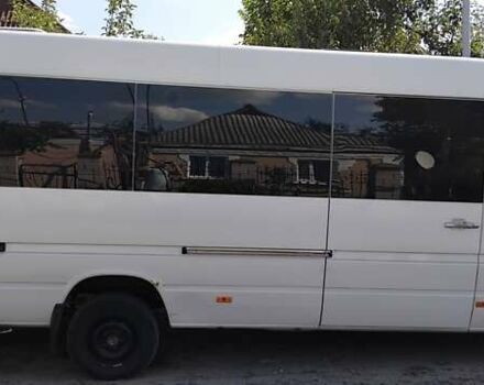 Белый Мерседес Sprinter, объемом двигателя 2.1 л и пробегом 990 тыс. км за 6900 $, фото 4 на Automoto.ua